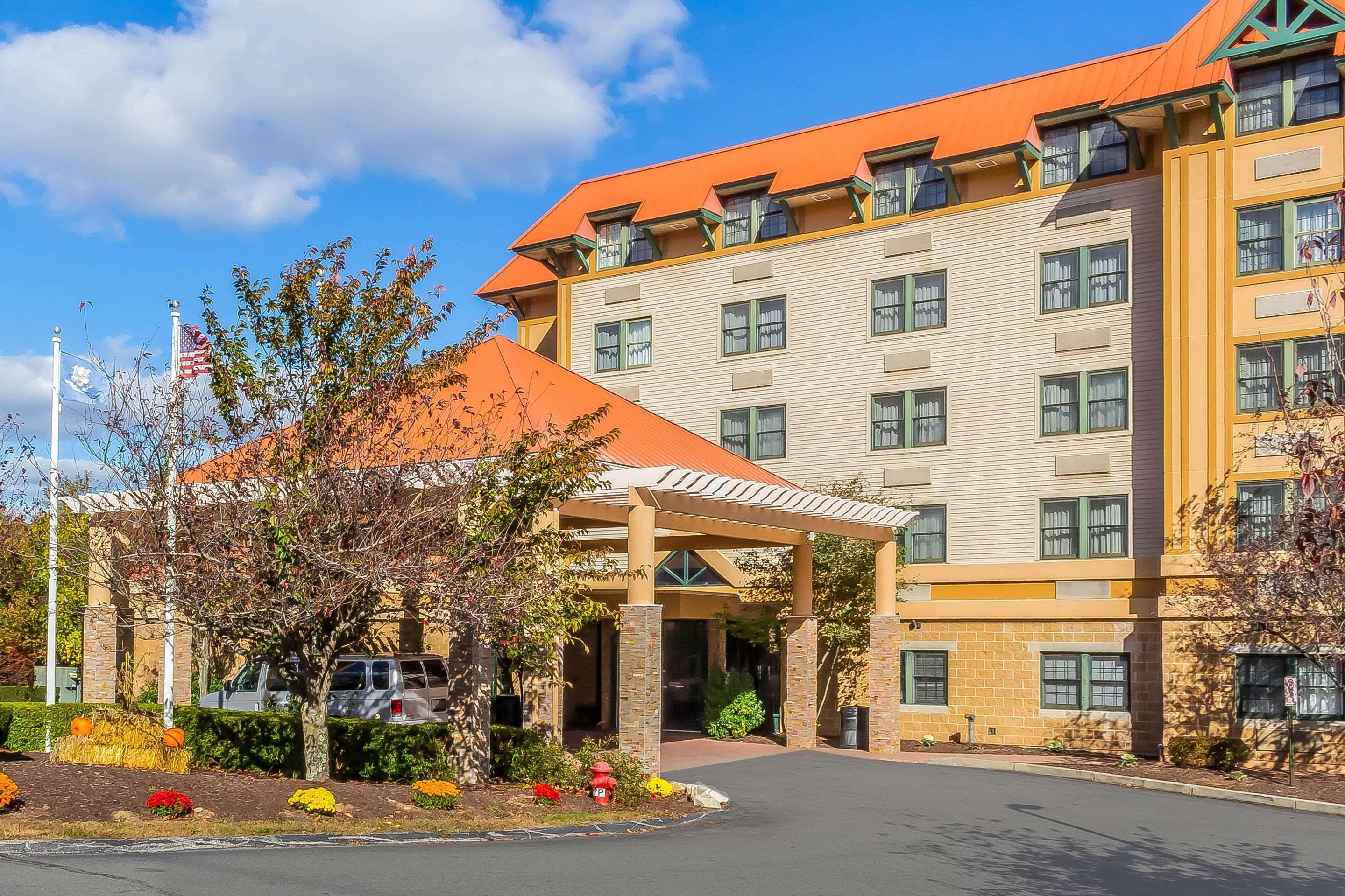Comfort Suites Near Casinos Norwich Exterior foto